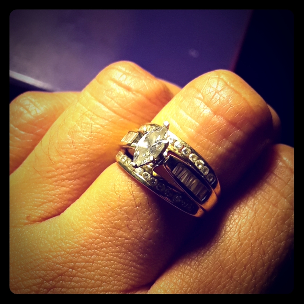 10k Gold  CZ Ring